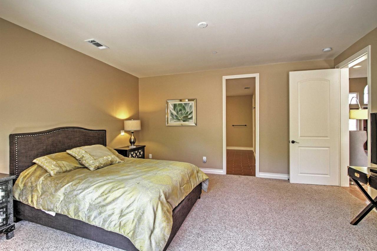 Roomy Home With Deck, 5 Mi To Lake Arrowhead Village ภายนอก รูปภาพ